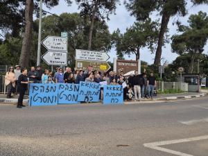 היצרים מתלהטים במאבק נגד תחנות הגז בעמק חפר